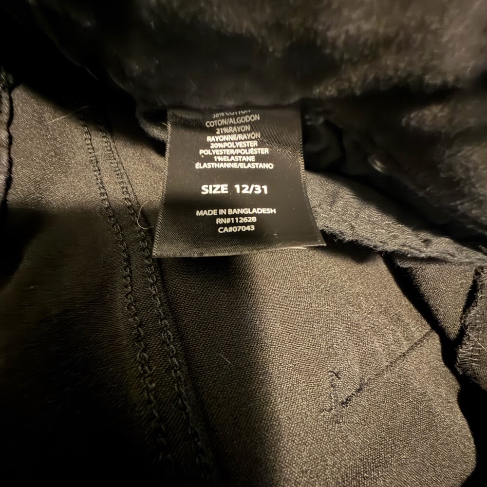 Tahari Women's Classic Black Skinny Jeans - Picture 3 of 3